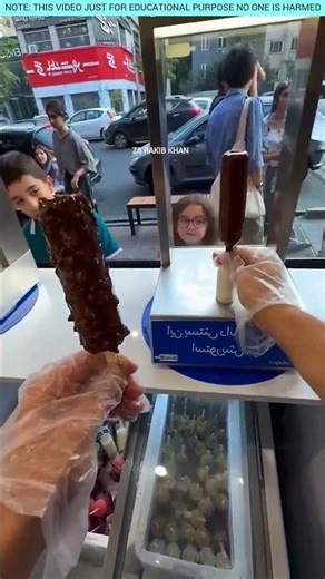 The shopkeeper’s kindness and a little girl’s smile. 😇