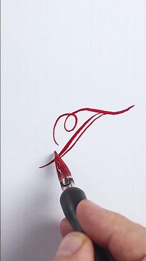 Elegant Flourished Letter F | Modern Calligraphy Practice