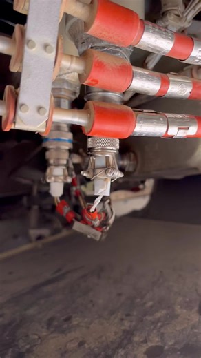 Leak check of Airbus 320 APU oil pressure switch #reels #fyp #airbus #mechanic #technician #engineer #maintenance #trending #viral #linemaintenance #aircraftmaintenance #fypシ゚viral #trendingreels #viralreels #aviation #airplane #asmr | Mechanic O