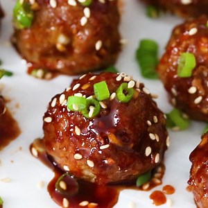 https://www.skinnytaste.com/asian-turkey-meatballs-with-gochujang-glaze/ These Korean-inspired Asian Turkey Meatballs are seasoned with ginger and spices and finished with a sweet and spicy, gochujang glaze. | Skinnytaste