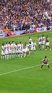 The best of Dimitri Payet 🤩 | Premier League