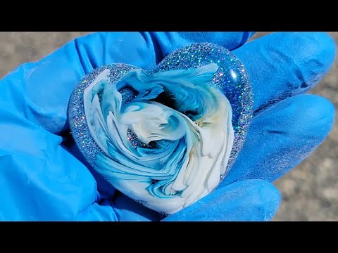 Cloud technique resin alcohol ink hearts | Feather technique alcohol ink hearts