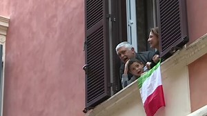 Music fills streets of Italian town under lockdown