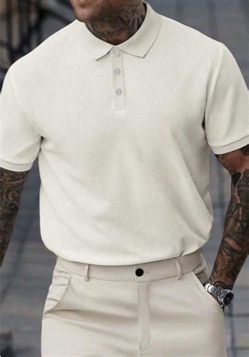 Ensemble homme élégant et moderne : polo pantalon assortis