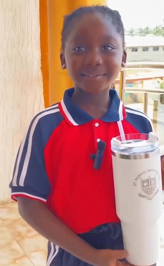 💧 Stay Hydrated, Stay Smart! 💧 Keeping our students hydrated helps boost concentration, energy levels, and overall learning performance throughout the day. A healthy mind begins with a well-hydrated body! 🧠✨#everyonehighlightsfollowerse | St.Samuel International School