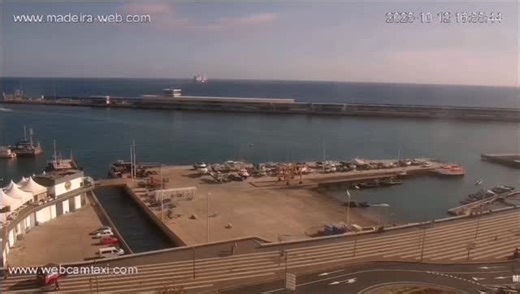 Catch the view from our Funchal Marina Webcam 2 — Tap the link below to watch it live 👇 https://www.madeira-web.com/en/webcams/funchalmarina-livecam2.html #madeiraisland #madeirawebguide #funchal #funchalmarina | madeira-web.com
