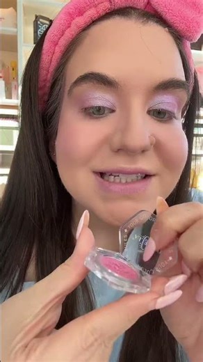 Yeahhh I’m gonna need every shade in the duo chrome multi use sparkly eyeshadow from Ourbella!