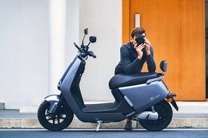 7 Rekomendasi Motor Listrik dengan Desain Futuristik - Otomotifnet.com