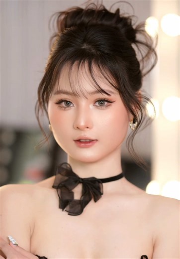 Vietnamese Makeup Look Training Class in Taunggyi