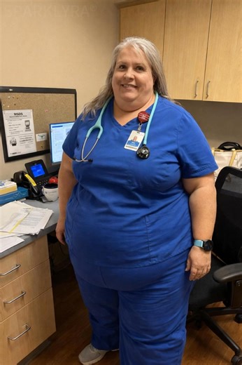 🇺🇸 A Nurse’s Honest Journey Back to Balance 🌿 “I spent years caring for patients — while quietly putting my own wellbeing on the back burner… until now.” Hi, I’m Irena Marks, 45, a registered nurse at AdventHealth in Daytona Beach, Florida. For years, I’ve been on the front lines helping patients manage their health — drawing blood, administering meds, offering comfort during long shifts. Ironically, I wasn’t taking the best care of myself. 12-hour days on my feet, grabbing quick bites betwee