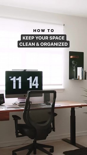 Tips for keeping your space clean and organized 💻✍🏼 #cleaningmyroom #desksetup #homeofficeideas #homeofficedecor #minimalistic