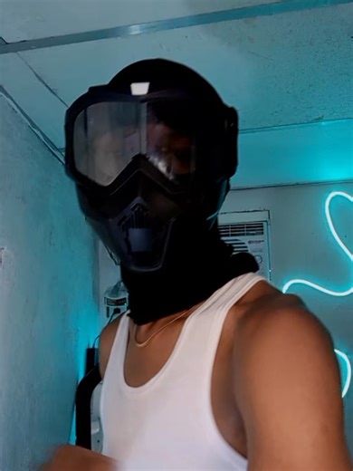 Axel VANCE 5: Sígueme en Instagram