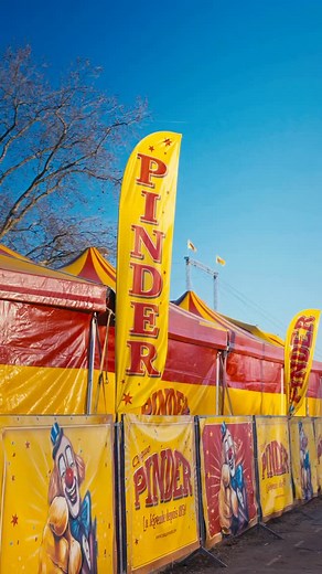And with that, the 2025 season comes to an end 🥹 Une année forte pour le grand retour du Cirque PINDER, marquée par une dernière escale inoubliable sur la pelouse de Reuilly, à Paris. Des défis relevés, des émotions partagées, des éclats de rire, des frissons… et surtout des souvenirs gravés sous le chapiteau 🎪 Merci aux artistes, aux équipes, et à vous public, d’avoir fait vibrer cette saison. La légende continue… et 2026 s’annonce être une année remplie de belles surprises et de magie..✨❤️ |