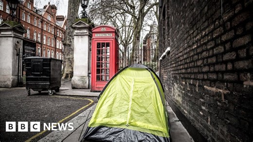 Homelessness: Rough sleepers in London up by nearly a quarter