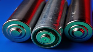 US study shows zinc-ion batteries get stronger with fast charging