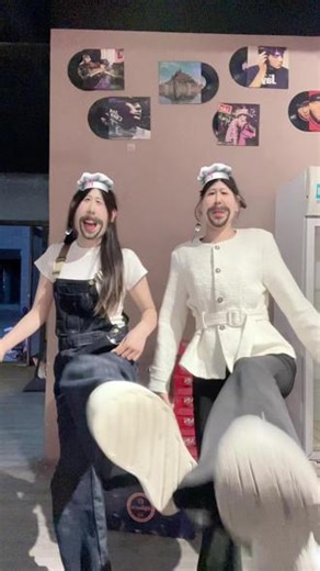 来个抽象小视频