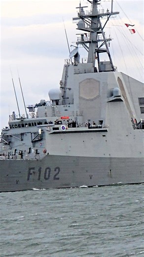 🇪🇸 #vs🇺🇸 #Carrier v #Spanish #Warship | Richard LeBel