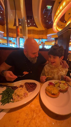 C.E.O Street food على TikTok