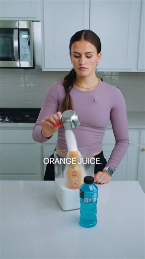 Kelsey Higginson | Sports Nutrition Coach on Instagram: "Is juice bad for athletes?"