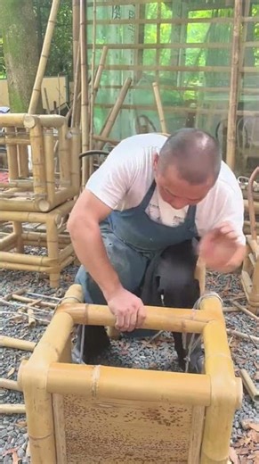 Remember the process of making a bench with bamboo