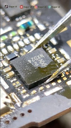 What is an NXP chip? #microsoldering #asmr