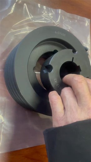 Installing and removing pulleys is actually that simple – it can be done effortlessly with just a wrench. #Pulley #PulleyInstallation | China. Conveying equipment factory