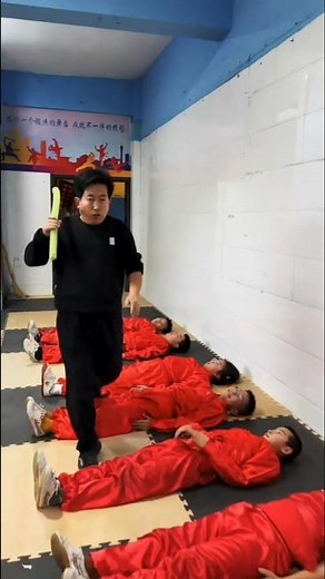 “Kung Fu Discipline Training! Kids Learning Strength & Focus From the Master 🥋”