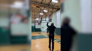Watch Obama nail three-pointer on campaign trail | CNN Politics