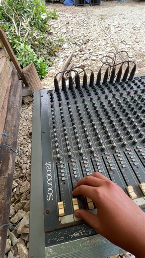 Coba Coba Ajah: Teknik Multitrack di Mixer Analog
