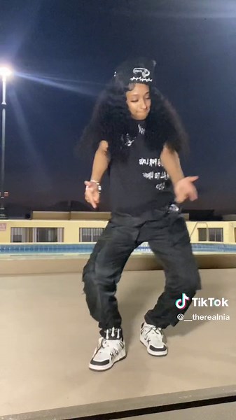 The Real Nia Dance Routine Gone Wrong