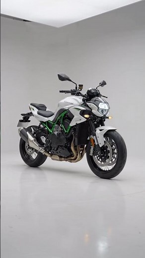 "Kawasaki Ninja H2: Pure Supercharged Insanity" #KawasakiH2 #NinjaH2 #Supercharged #SuperbikeLife