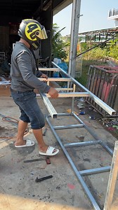 Table installation tricks, simple computer desk | Creative Handmades Ideas Diy