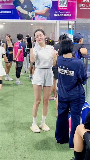 326K views · 1K reactions |  Hiền Hồ, Nàng Kim xuất hiện tại MB Djoy Tour Leg3 cỗ vũ cho Phúc Huỳnh, Hoàng Nam, Linh Giang,…thi đấu vào chiều nay tại đôi Nam Pro ⚡️ | Pick Việt | Facebook