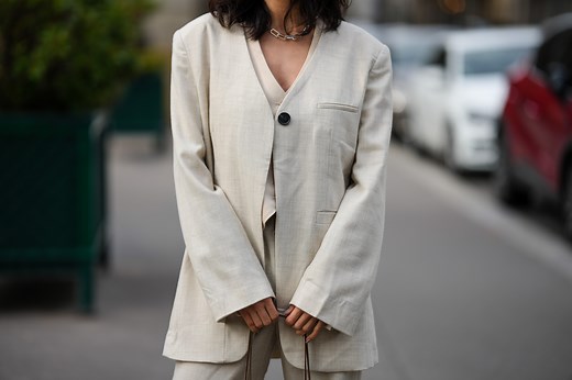 12 Of The Best And Worst Fabrics To Wear During This Week's Hot Weather