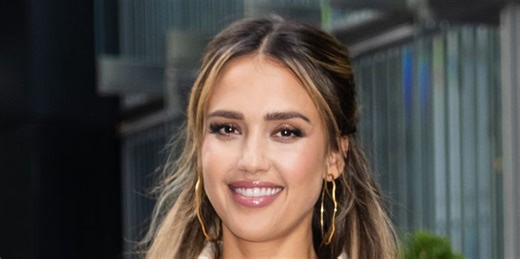 Jessica Alba Stuns In No-Makeup 'Before And After' Video On IG