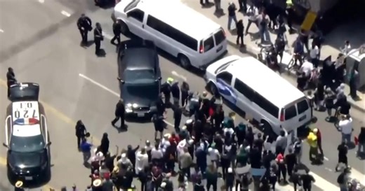 Protests heating up in L.A. on fourth day of manifestations against ICE raids