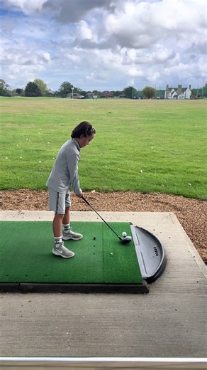 Last weeks driver session VS this weeks with the new big stick! Sound up for Coopers approval at the end! #golf #golftiktok #golfer #golftok #practice #range #driver #brother