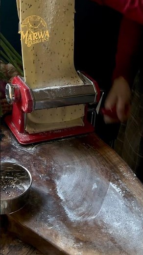Easy homemade Indian samosas in pasta machine 🥰