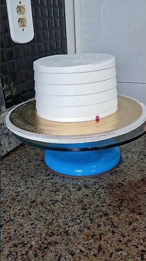 Bolo Simples de 1kg com Recheio de Cupuaçu | Decoração Linda em Homenagem à Sogra 💛🍰 #cake #bolos