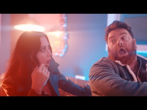 Michelle Branch Jokes She 'Can't Go Back to Jail' — Seeming to Reference 2022 Arrest — in New 'Isn't That Life' Video