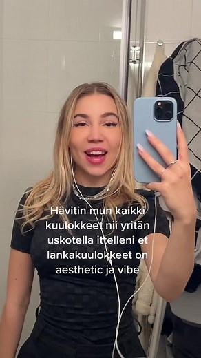 Capturing the Swedish Aesthetic in a Bathroom Selfie