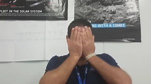 ASTEROIDE NON IMPATTERÁ SULLA TERRA DOMANI E NON PASSERÁ VICINO ALLA TERRA. Ecco qui tutta la notizia che ci avete segnalato in tanti. Un asteroide domani si avvicinerá a oltre DODICI volte la distanza che ci separa dalla Luna. Diffidate da chi fa allarmismo su non notizie. Una curiositá: a gennaio venne scoperto un asteroide che inizialmente mostrava una elevatissima probabilitá di impatto il 4 luglio 2023, probabilitá poi scesa a zero in poche settimane! Matteo | Chi ha paura del buio?