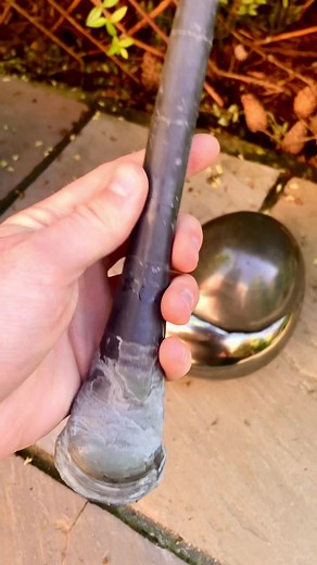 This large shale slab contained multiple Belemnite fossils (Squid-like creatures) on its surface 🦑 🦑 Using a hammer and chisel we carefully removed the shale to further expose the fossil ⚒️🏝 The Belemnite in our collection was found in many broken pieces so we took the fossil home for preparation where we reconstructed it 🔬🧬 If you’d like an ammonite rock to crack open, please message us directly @yorkshire.fossils or visit our website YORKSHIREFOSSILS.NET 🦕 For more videos, check out our