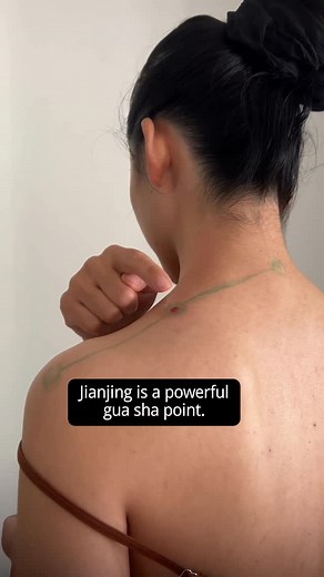 Dr. Laurel (LuoLuo) Liu , Dr.Ac | Today let’s take care of our shoulders and neck together. Jianjing (肩井) is a powerful gua sha point that melts away tension from the... | Instagram