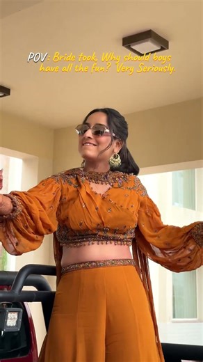 Bride's EPIC Entrance on a Truck 🤩 | Most Badass Indian Wedding Entry Ever! #BridalEntry #BrideDance
