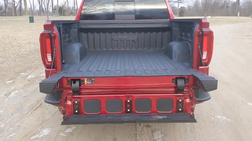 20K views · 1.3K reactions | The functionality of the MultiPro tailgate on the 2022 GMC Sierra AT4 pickup truck. | Autoblog | Facebook