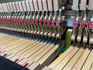 How to add weight to your piano keys