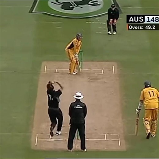 "Shane Bond Best Bowled Out In Cricket 🔥