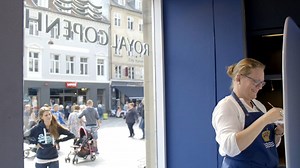 539 reactions · 229 shares | This year we pay tribute to the 240th anniversary of our pattern no. 1, Blue Fluted Plain. To celebrate this, our talented painters handpainted the world's biggest Blue Fluted Plain plates in the windows of our Flagship Store. Were you lucky enough to catch them in action? | Royal Copenhagen | Facebook