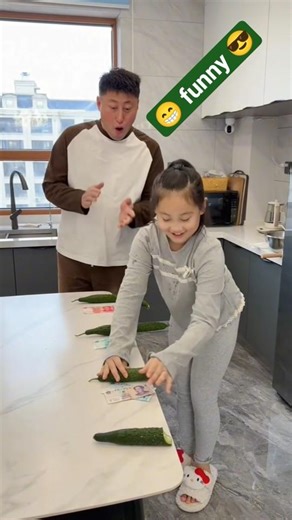 फनी कॉमेडी😎😁 video#funny #comedy #hulk #funnyanimals #automobile #ekmotahathighumechala